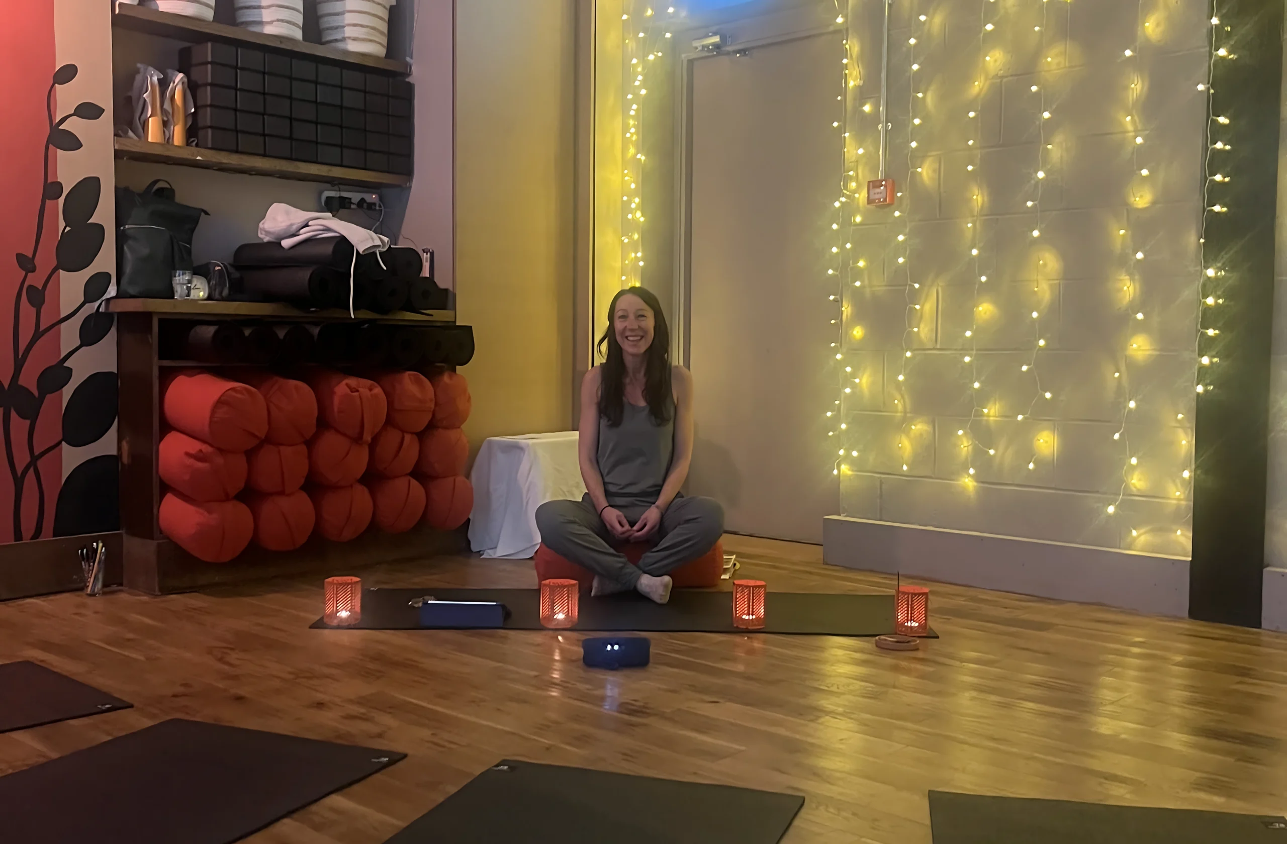 Liv running a group breath class in Leeds